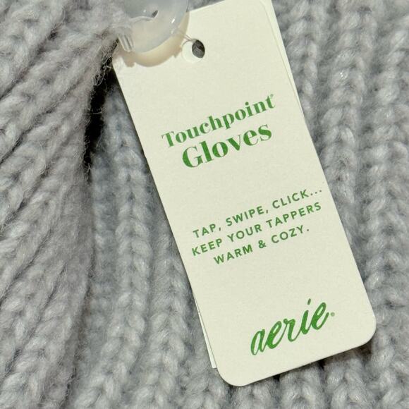 Aerie TouchPoint Gloves Patent #8528117 Gray Winter Gloves for Touchscreen Use - Picture 4 of 4